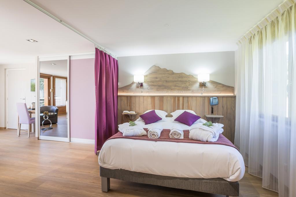 Logis Hotel Le Relais Du Bois Vialotte Le Chambon-sur-Lignon Exterior foto